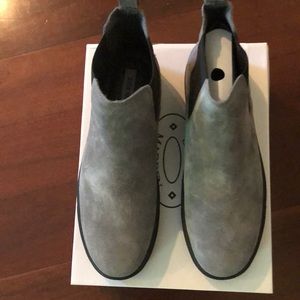 Men’s Grey Suede bootie